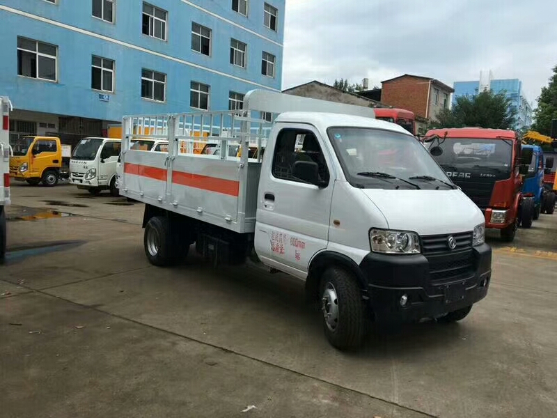 東風(fēng)俊風(fēng)3.3米（藍(lán)牌）氣瓶車(chē)