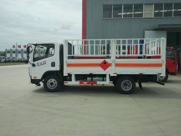 解放4.1米（藍(lán)牌）氣瓶車(chē)