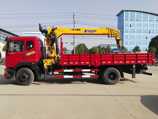 東風(fēng)T5新款8噸隨車吊