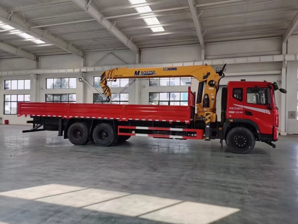 國六東風T5后雙橋10-12噸隨車吊