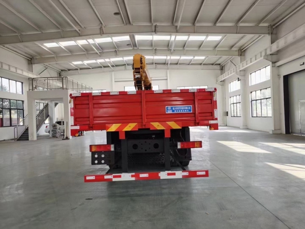 國六東風T5后雙橋10-12噸隨車吊