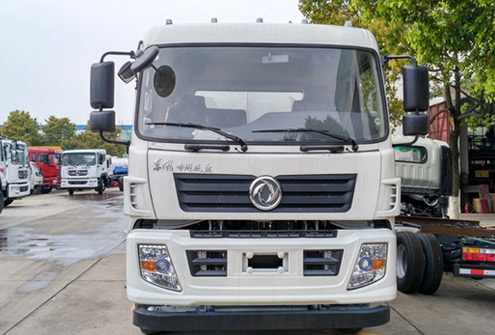 東風專底多功能抑塵車