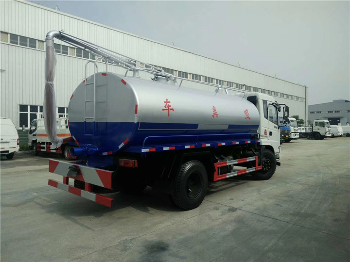 東風(fēng)御虎12.5方吸糞車