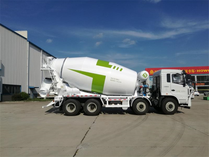 陜汽德龍12立方攪拌車