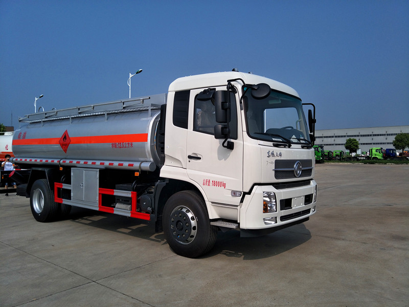 東風天錦運油車14立方