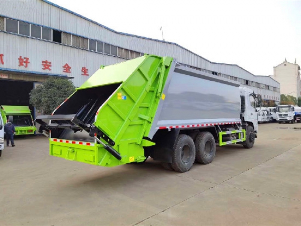 東風專底國六后雙橋20方壓縮式垃圾車