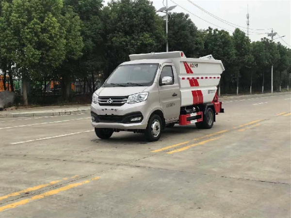 長(zhǎng)安國六3.5方無泄漏后掛桶壓縮垃圾車