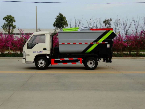 福田小卡3國六4方無泄漏后掛壓縮垃圾車
