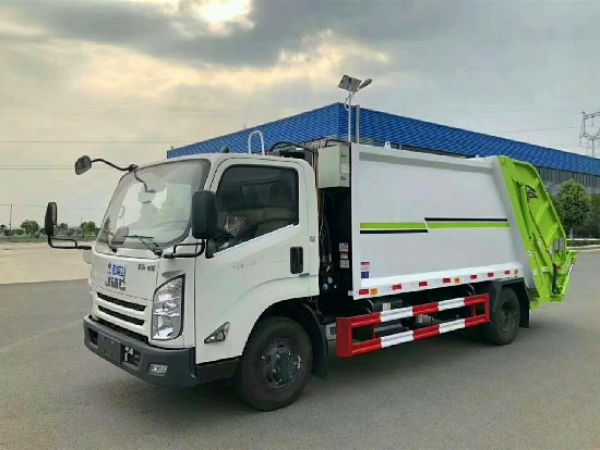 江鈴凱銳國六8方壓縮式垃圾車