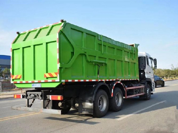 程力牌CL5250ZDJE6型壓縮式對(duì)接垃圾車(chē)