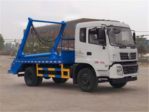 東風153擺臂式垃圾車(8-10方)