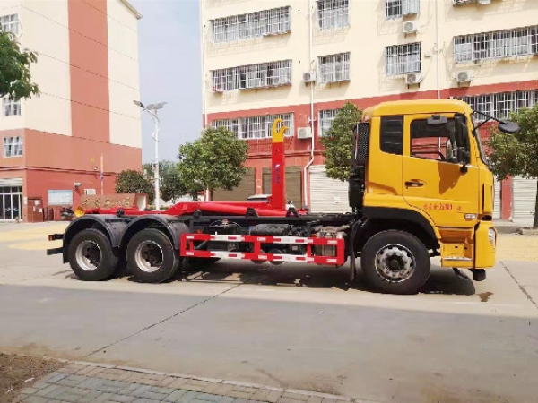 東風(fēng)天龍國(guó)六20~25方車廂可卸（鉤臂）式垃圾車