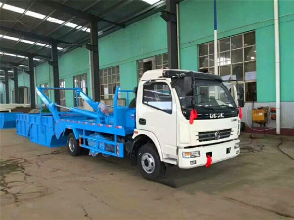 東風(fēng)多利卡擺臂式垃圾車（6方）