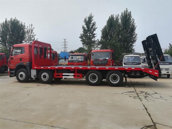 （國(guó)六）解放悍V前四后八平板運(yùn)輸車