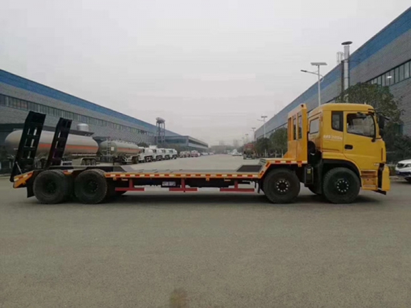 （國五）程力前四后八凹板平板拖車