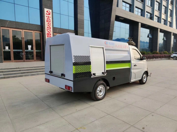 長安2.5方路面養護車,清洗車多少錢