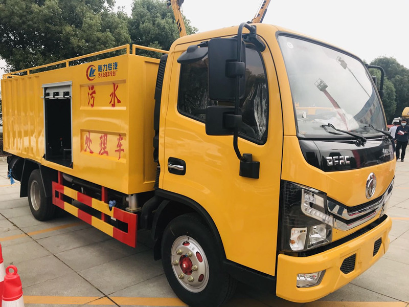 東風小多利卡6方污水處理車，凈化車
