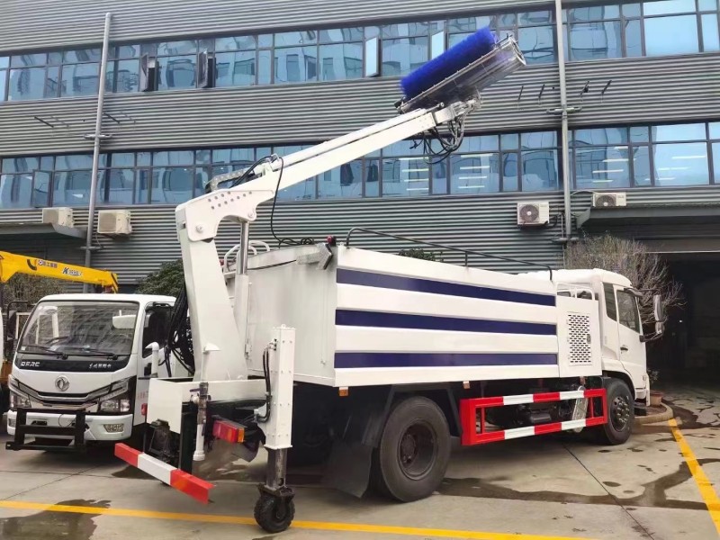 東風(fēng)天錦隧道清洗車