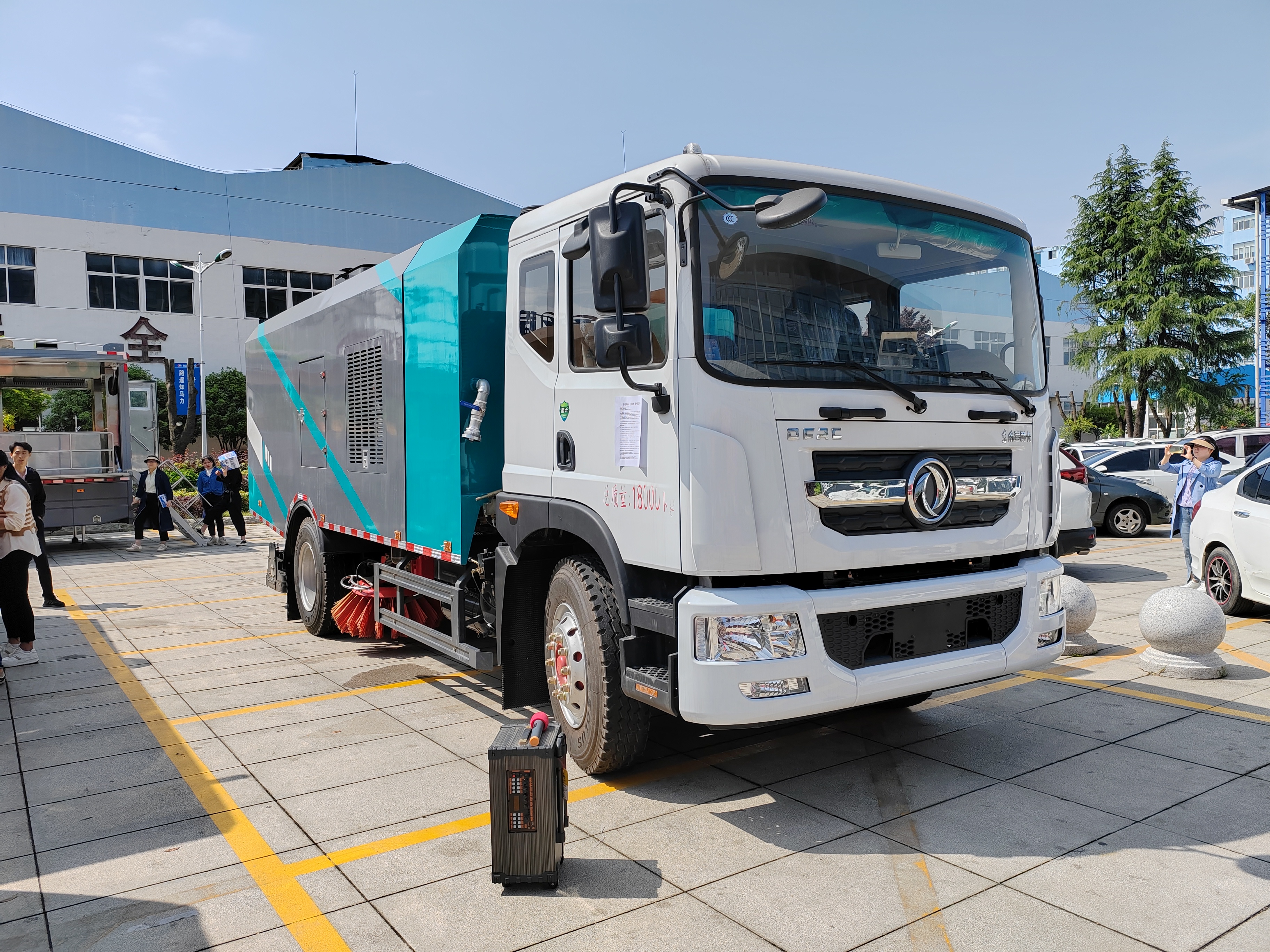 東風(fēng)D9 干濕兩用吸塵車